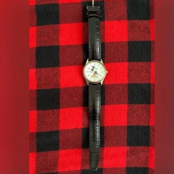 Mickey Mouse Vintage Disney watch - Picture 5 of 7